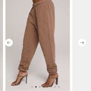 Good American Boyfriend Sweatpants